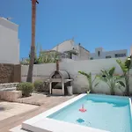 Nilu Al Mare - Pool & Sea