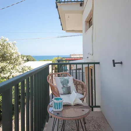 Nilu Al Mare - Pool & Sea